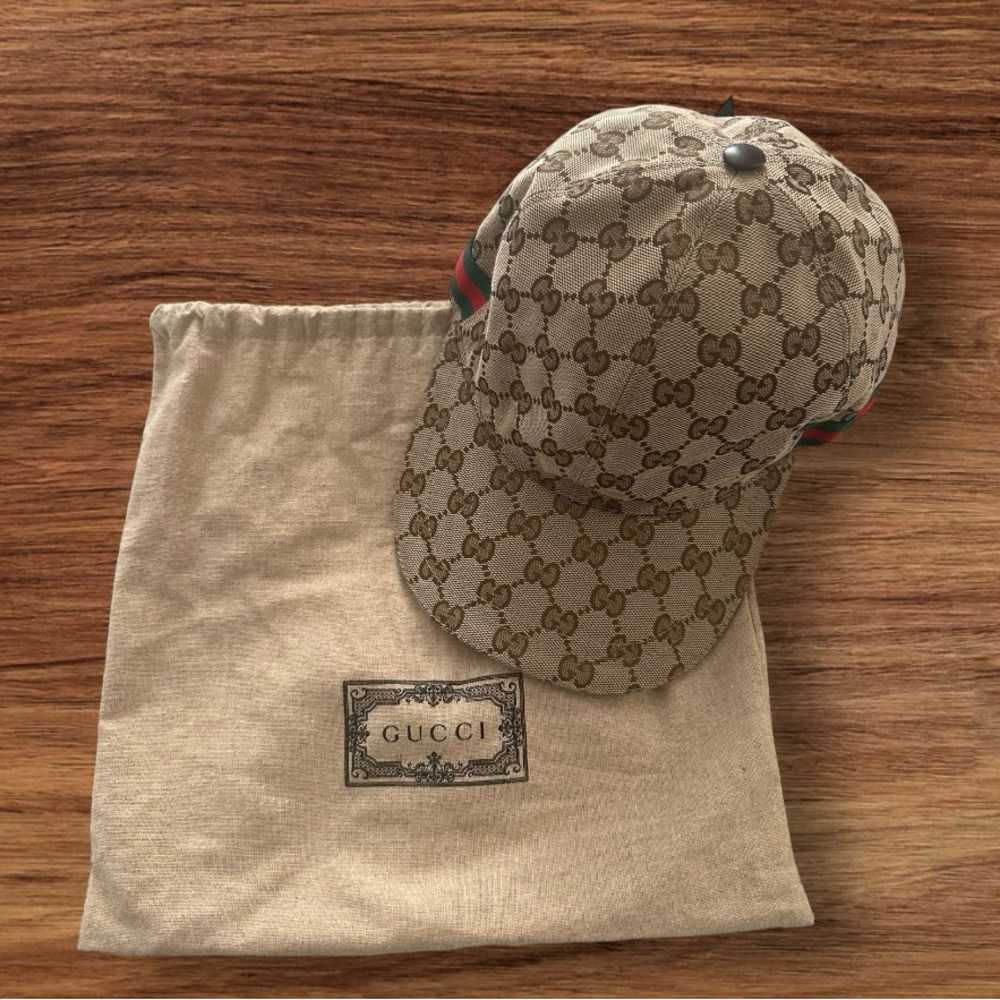 Gucci Original GG canvas baseball hat w/web.Made in Italy
